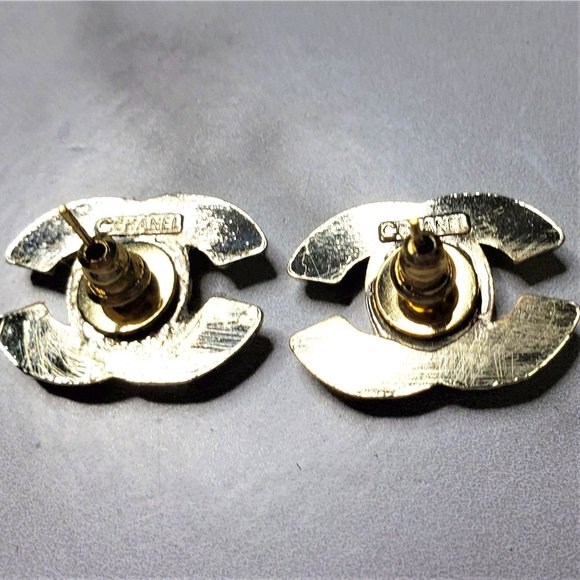 Upcycled CC Pearl Button Earrings - Picture 3 of 5